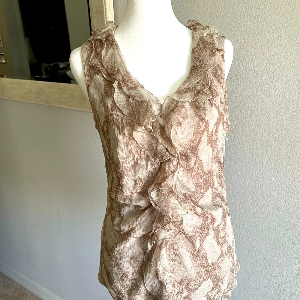 Antonio Melani Dressy Silk Ruffled front fully lined fitted side zipper top Sz M